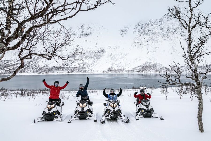 Tromsø: Scenic Arctic snowmobile safari in the Lyngen Alps - Who should book this Lyngen snowmobile safari?