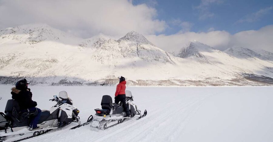 Tromsø: Scenic Arctic snowmobile safari in the Lyngen Alps - Getting ready for the snowmobile