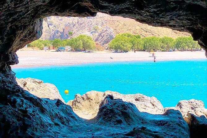 Trypiti beach and gorge Jeep Safari - Lunch under the wild olive trees